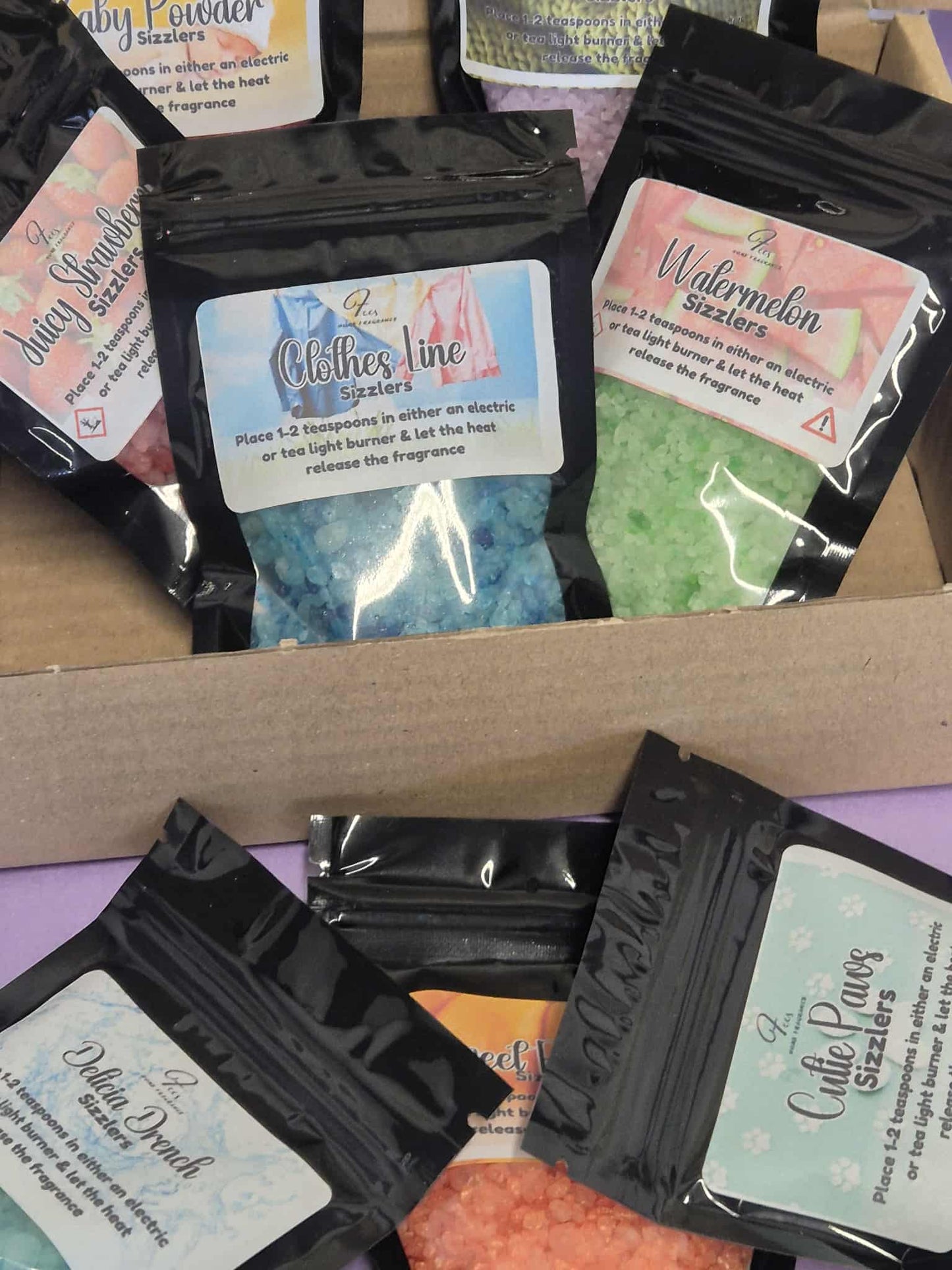 Brand New - Sizzlers 8 Packet Collection - Mixed Scents