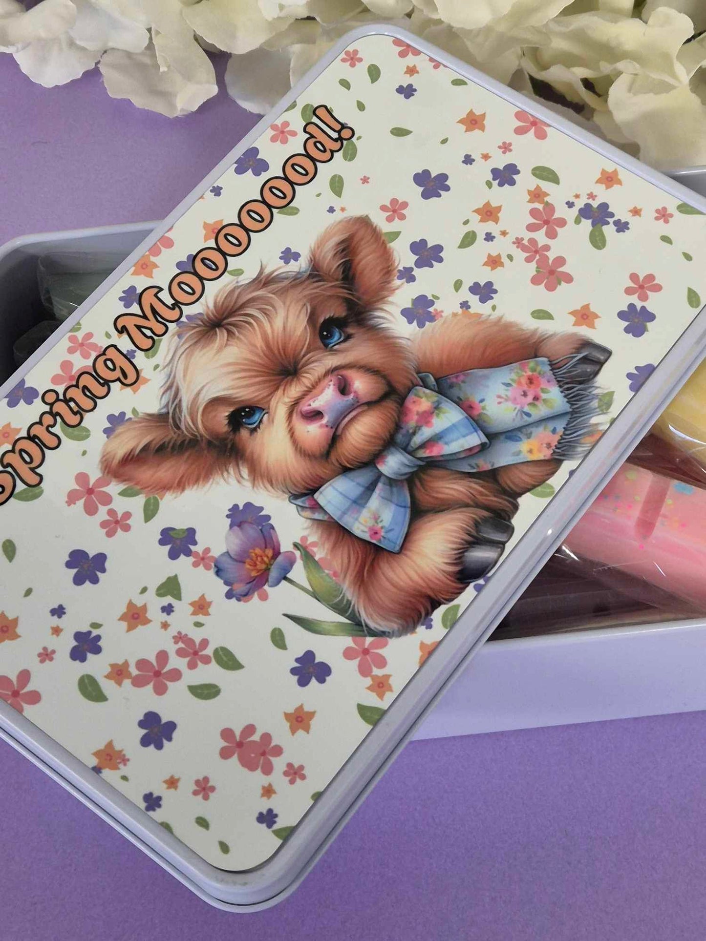 Rectangle wax melt storage tin comes with 20 wax melts - Spring mood highland cow