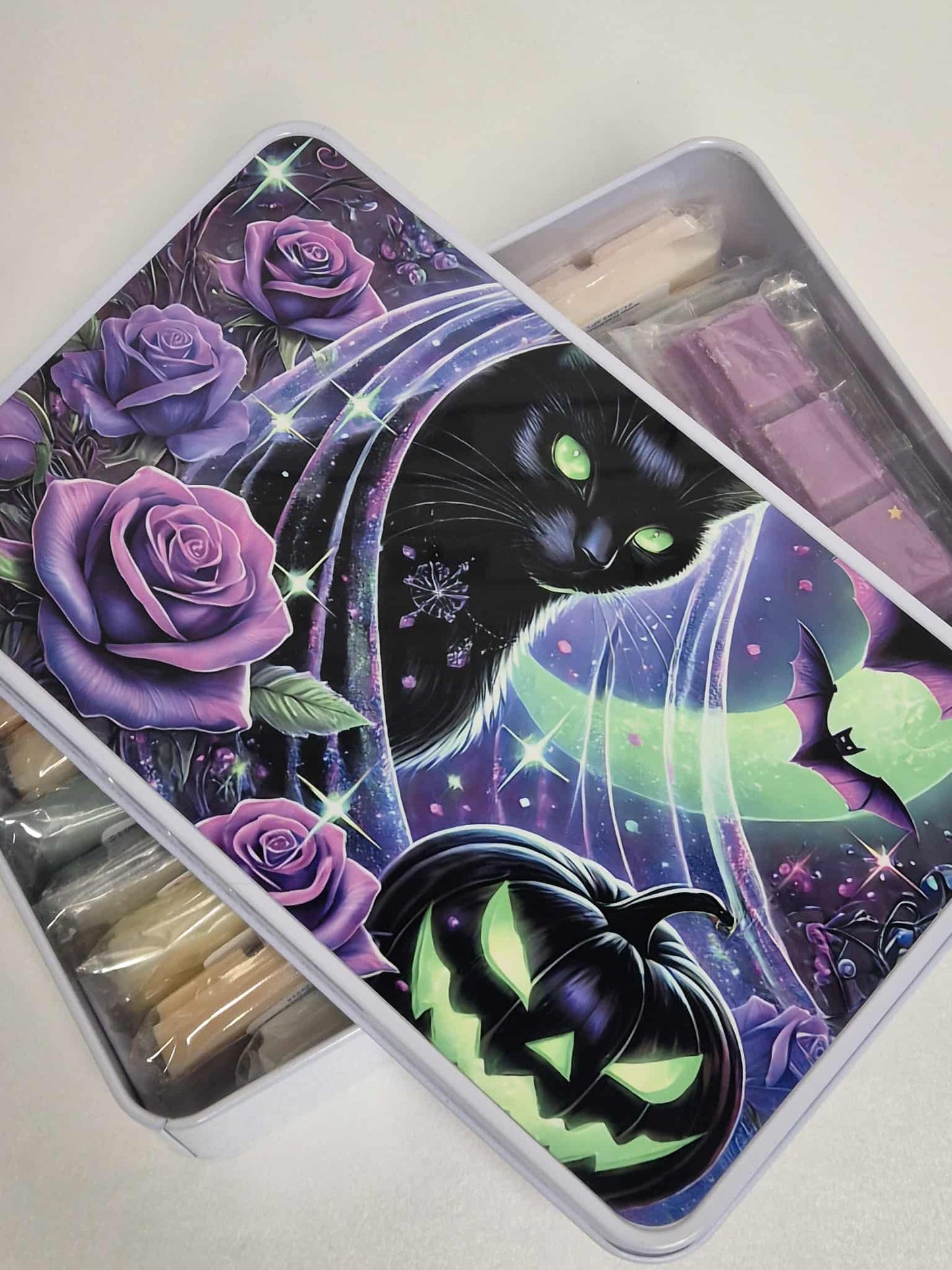 Wax Melt Storage Tin - comes filled with 20 wax melts - Black Cat & Pumpkin Design