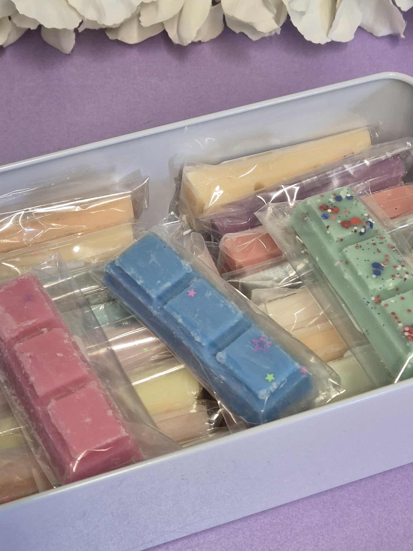 Wax Melt Storage Tin - comes filled with 20 wax melts - Fall is in the air