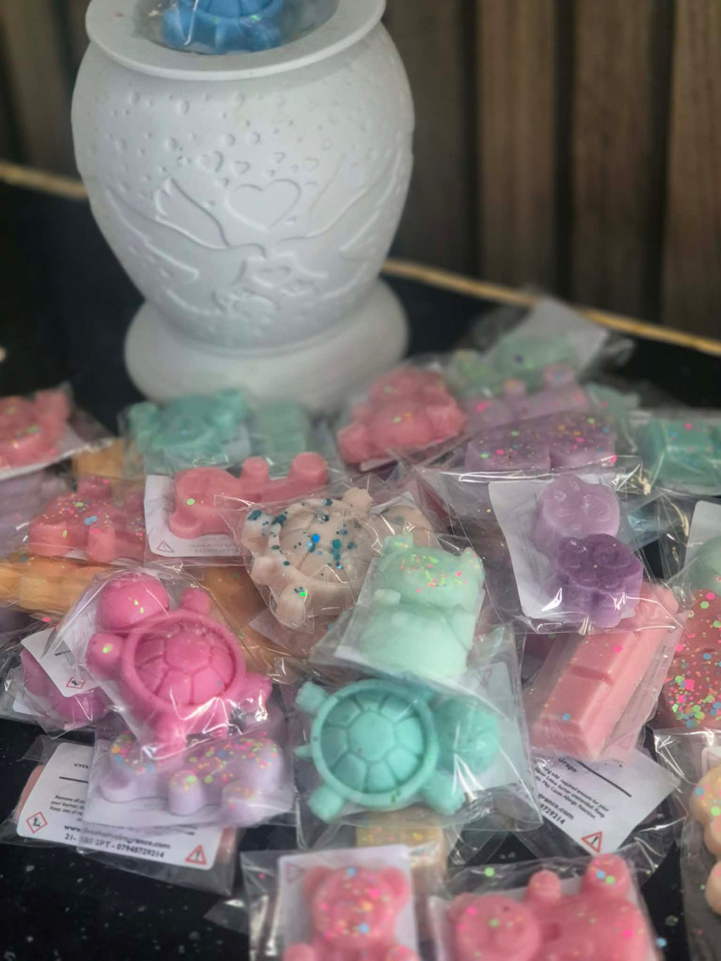 Fees Home Fragrance - Bumper 40 scent wax melt box