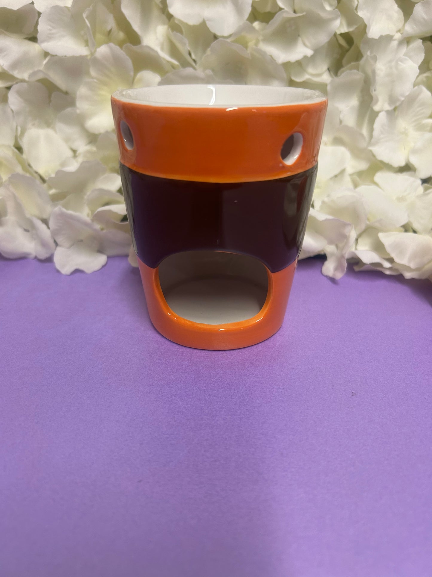 Pumpkin Latte themed Wax Melter and Tin loaded with Wax Melts