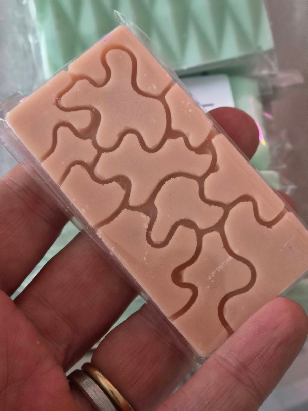 New 20 scent Geo small snap bar collection