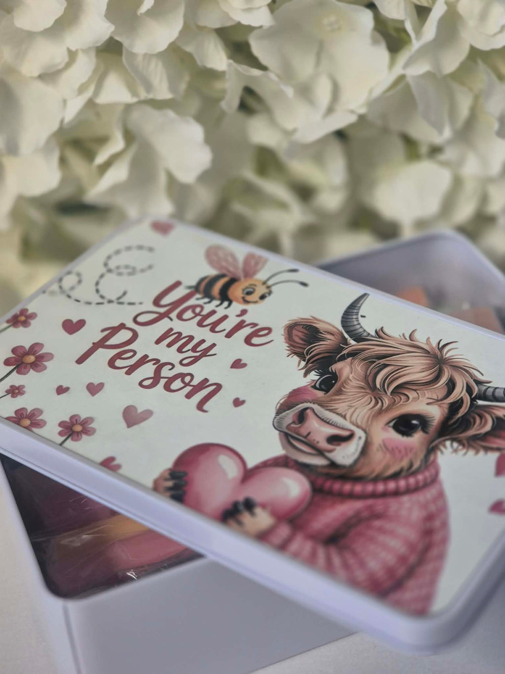 Fees Home Fragrance - Highland Cow Your My Person storage tin - Loaded with 20 Wax Melts packs - multiple Scents  Scented Aroma