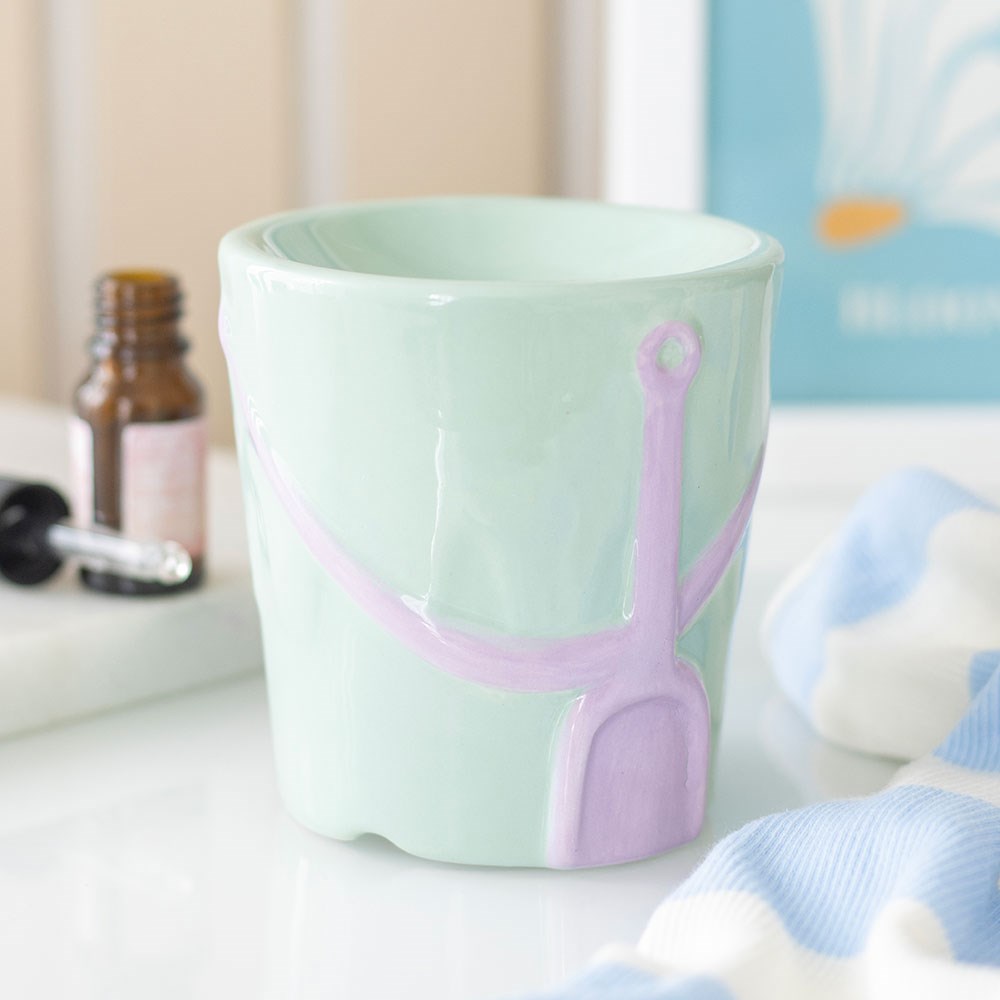 Pastel Bucket and Spade Wax/Oil Burner (comes with pack of 10 wax melts)