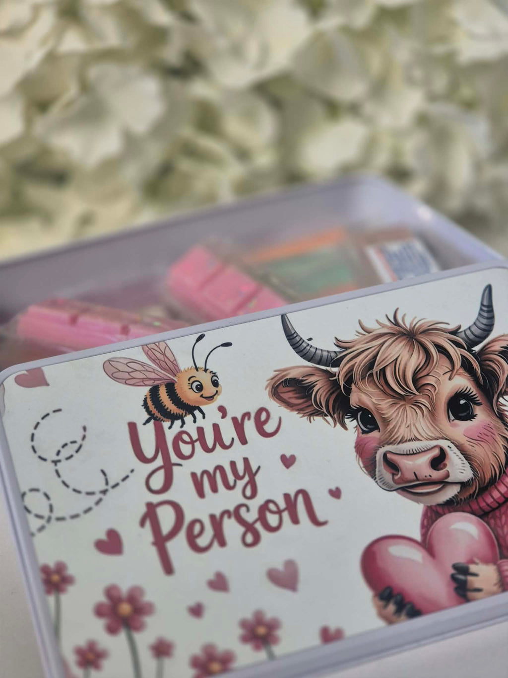 Fees Home Fragrance - Highland Cow Your My Person storage tin - Loaded with 20 Wax Melts packs - multiple Scents  Scented Aroma