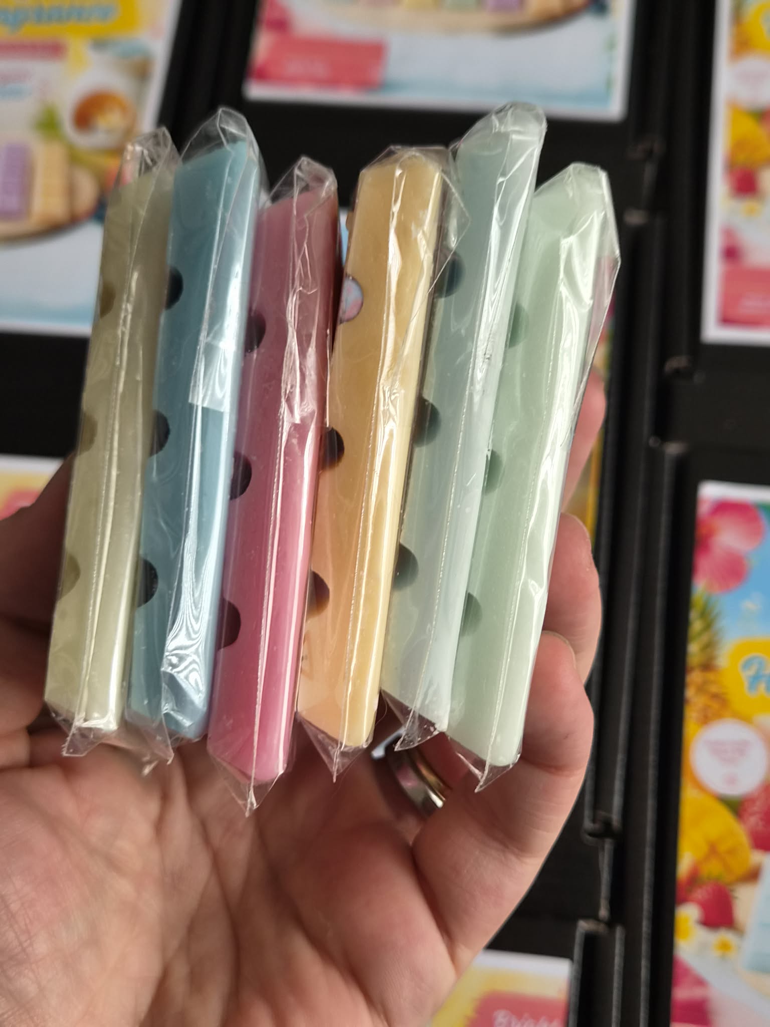 Small Snap bar - 6 Scent Collection Box - August Pick Fresh n Fruity Scents