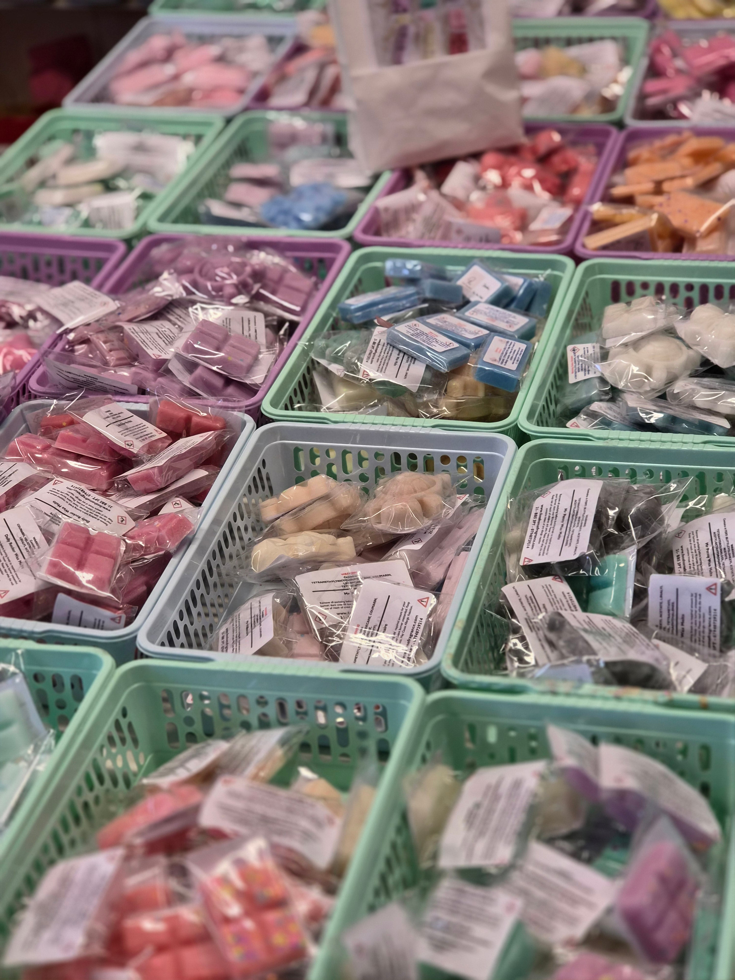 New wax melt pic n mix (buy 4 get 1 free)
